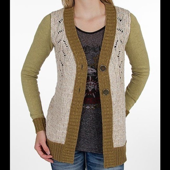 BKE Sweaters - BKE Cable Knit Button Front Cardigan Sweater